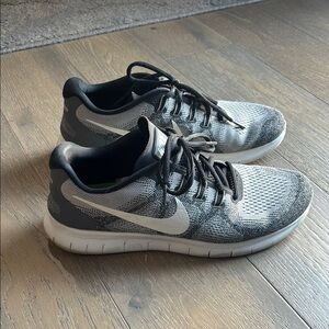 Nike Free Men’s sneakers